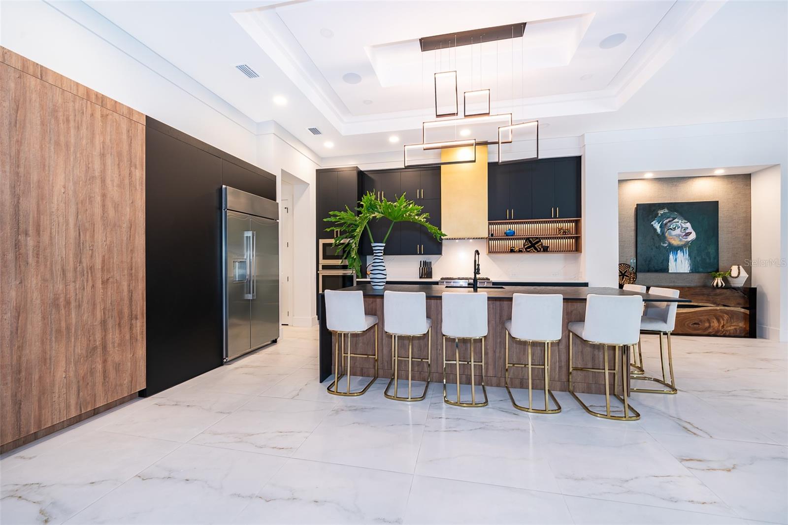 BELLA COLLINA SUB - Residential Lease