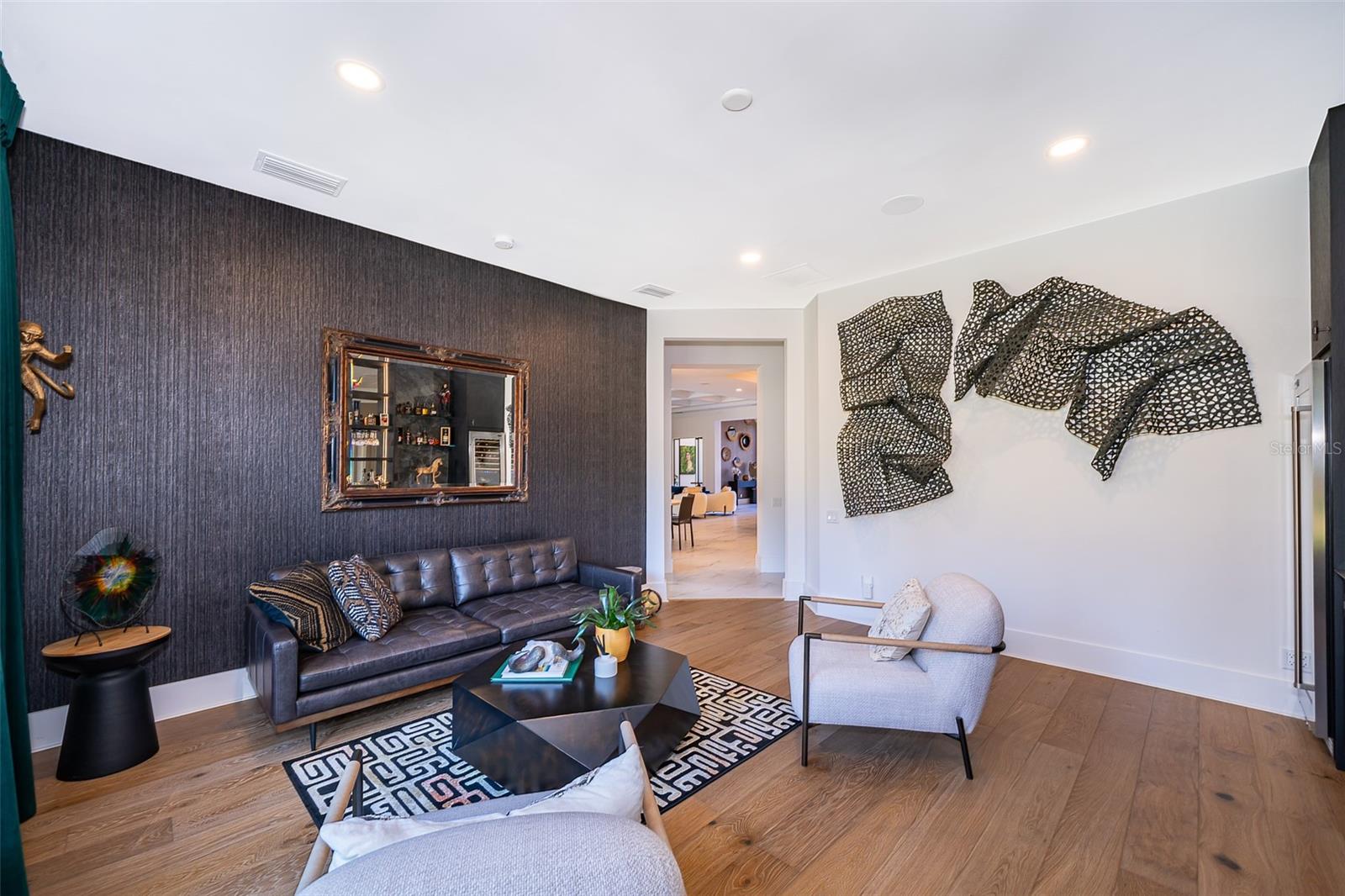 BELLA COLLINA SUB - Residential Lease