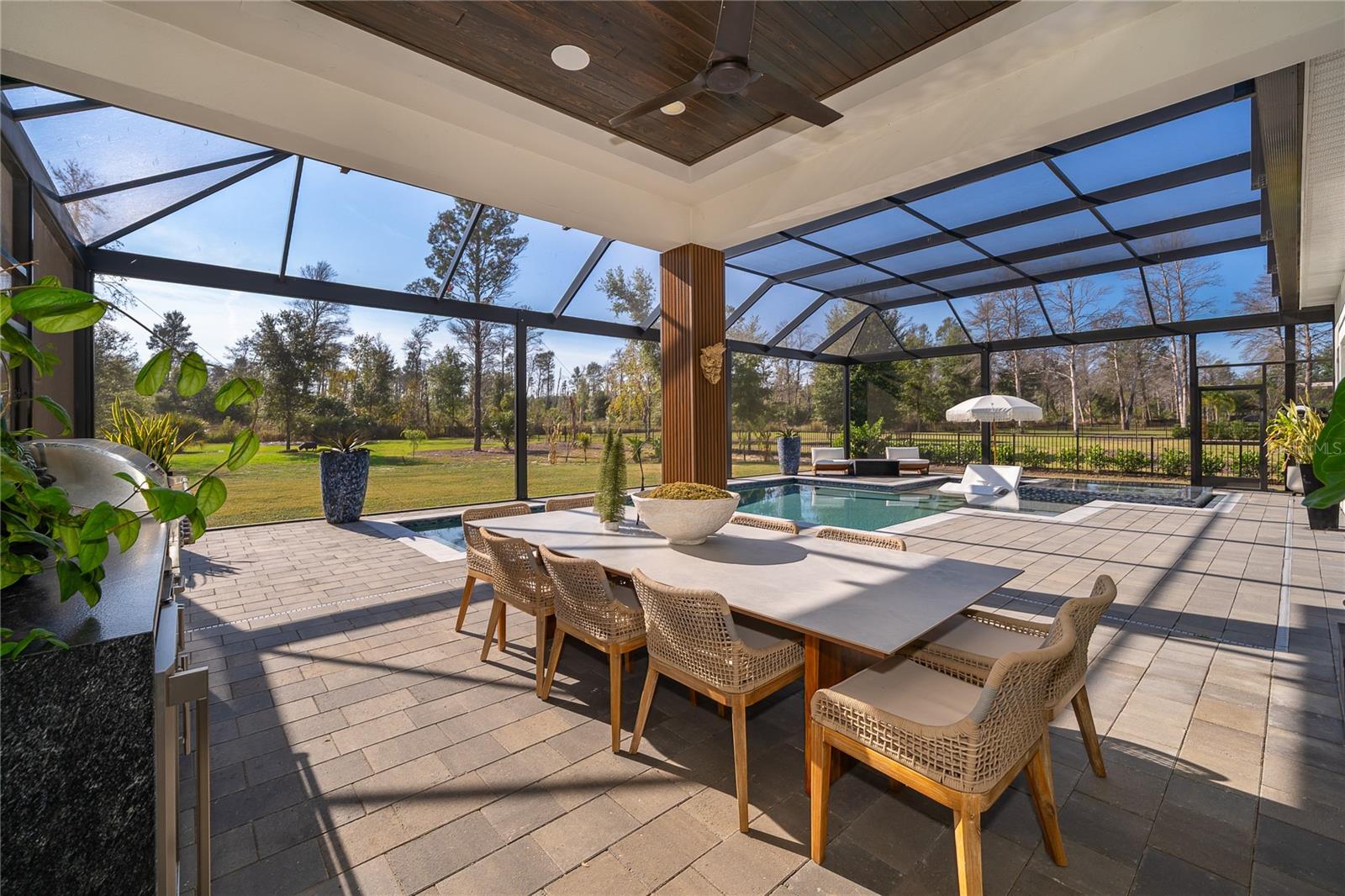 BELLA COLLINA SUB - Residential Lease