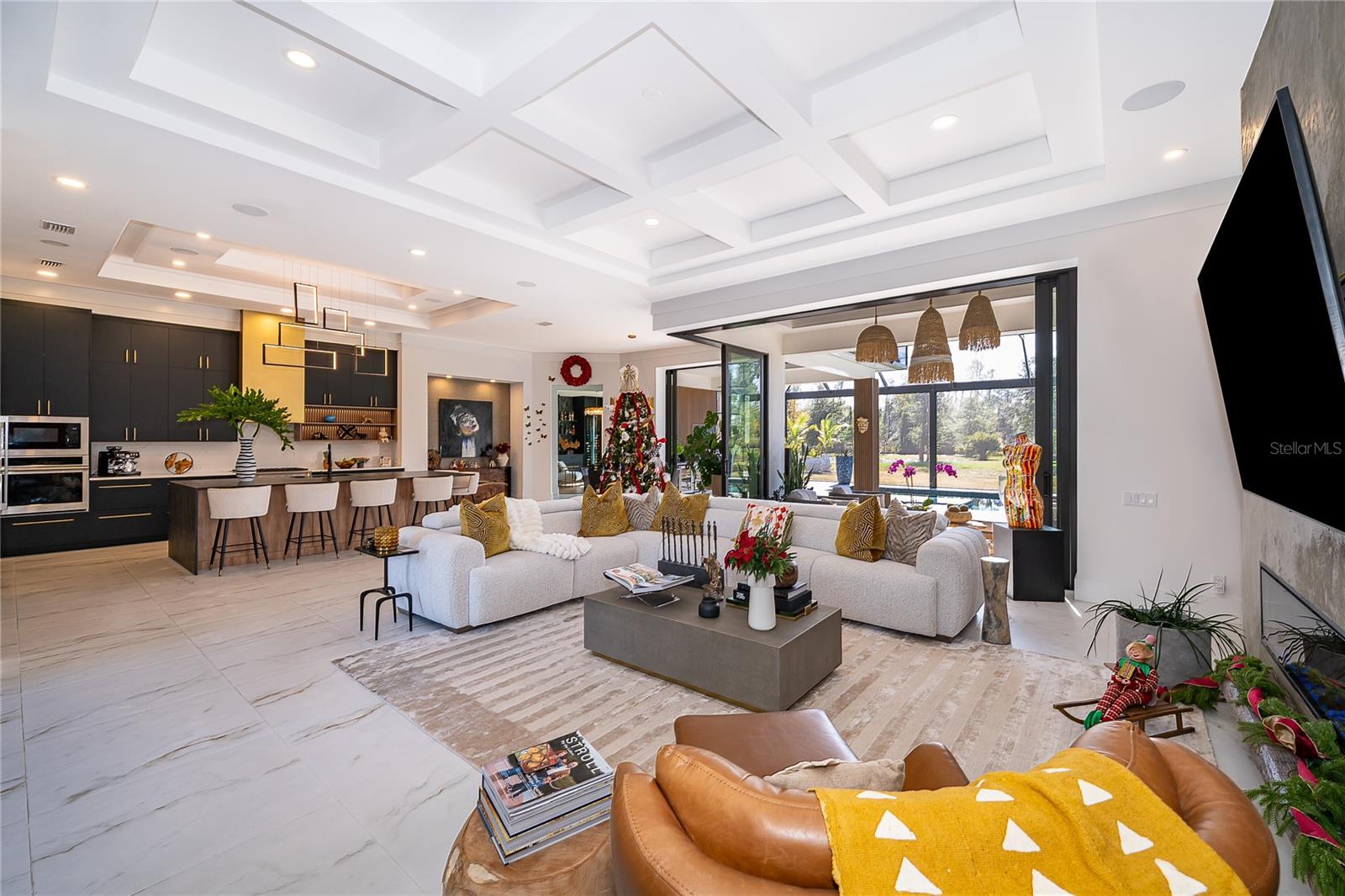 BELLA COLLINA SUB - Residential Lease