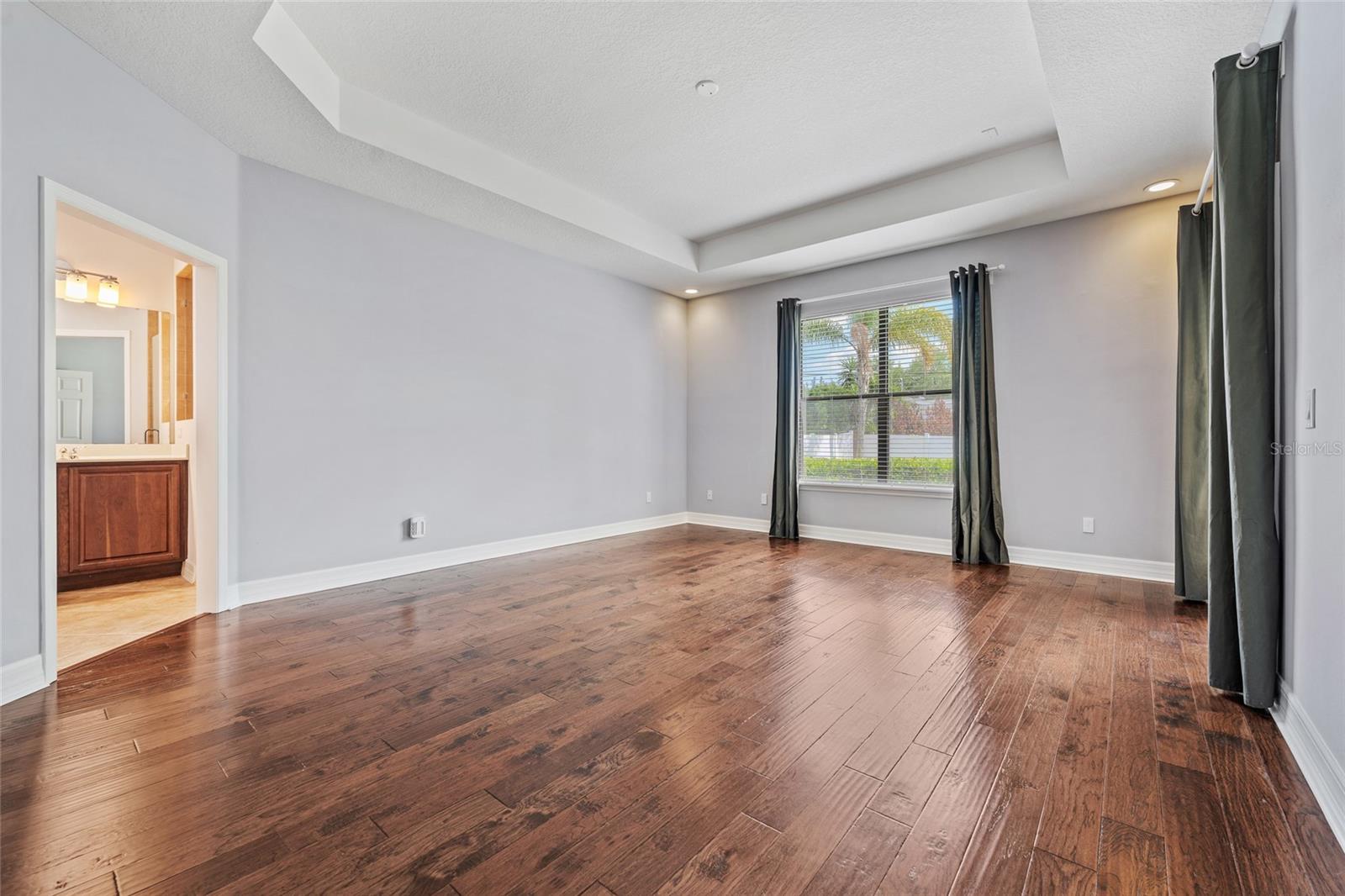 LAKE ARNOLD RESERVE - Residential