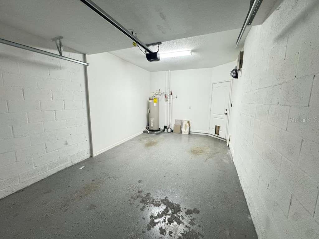 DANIELS LNDG A-J - Residential Lease