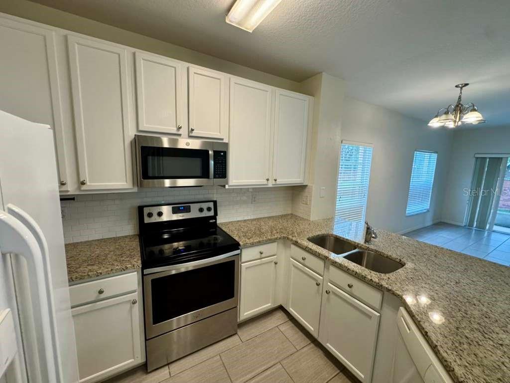 DANIELS LNDG A-J - Residential Lease