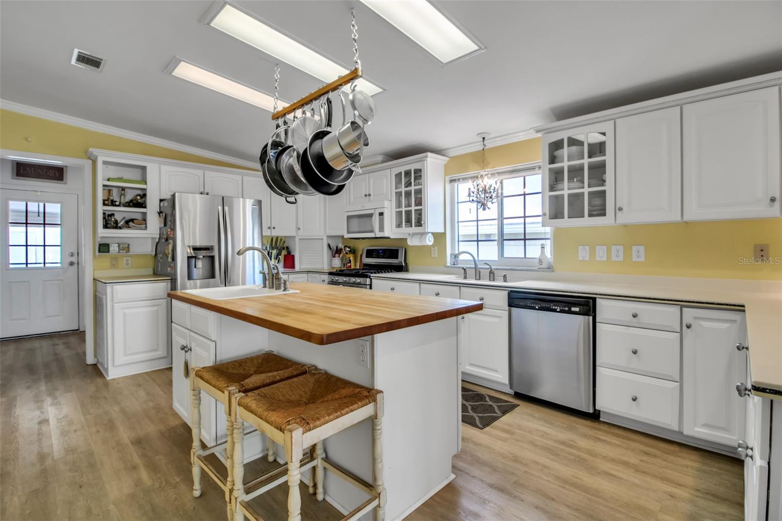 PARADISE BAY ESTATES CO-OP - Residential