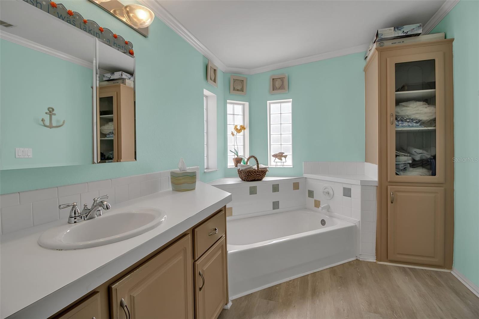 PARADISE BAY ESTATES CO-OP - Residential