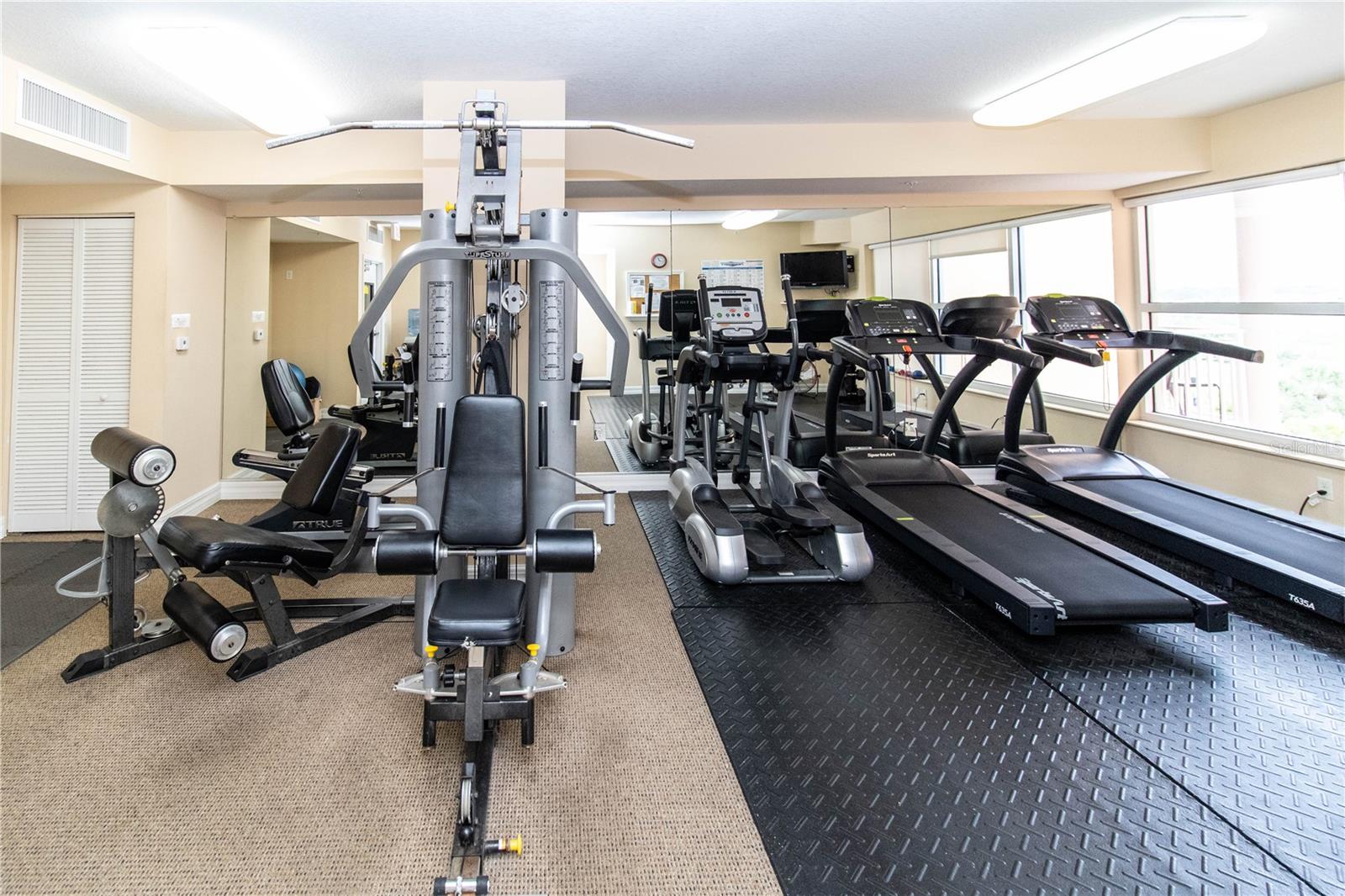 SEAVIEW PLACE - Residential