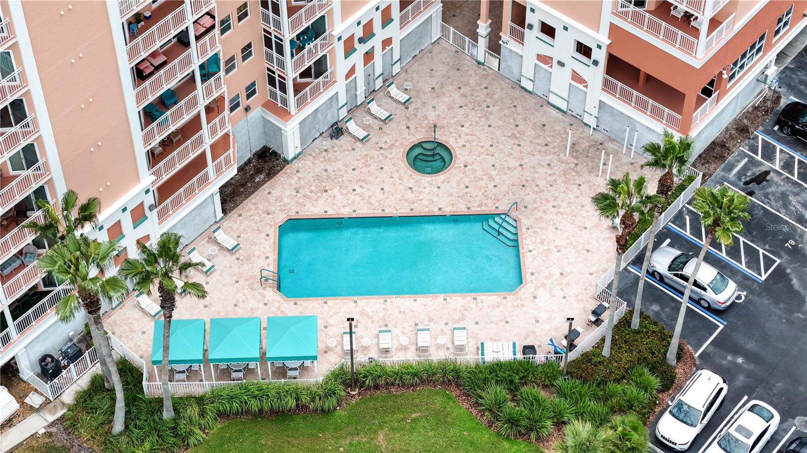 SEAVIEW PLACE - Residential