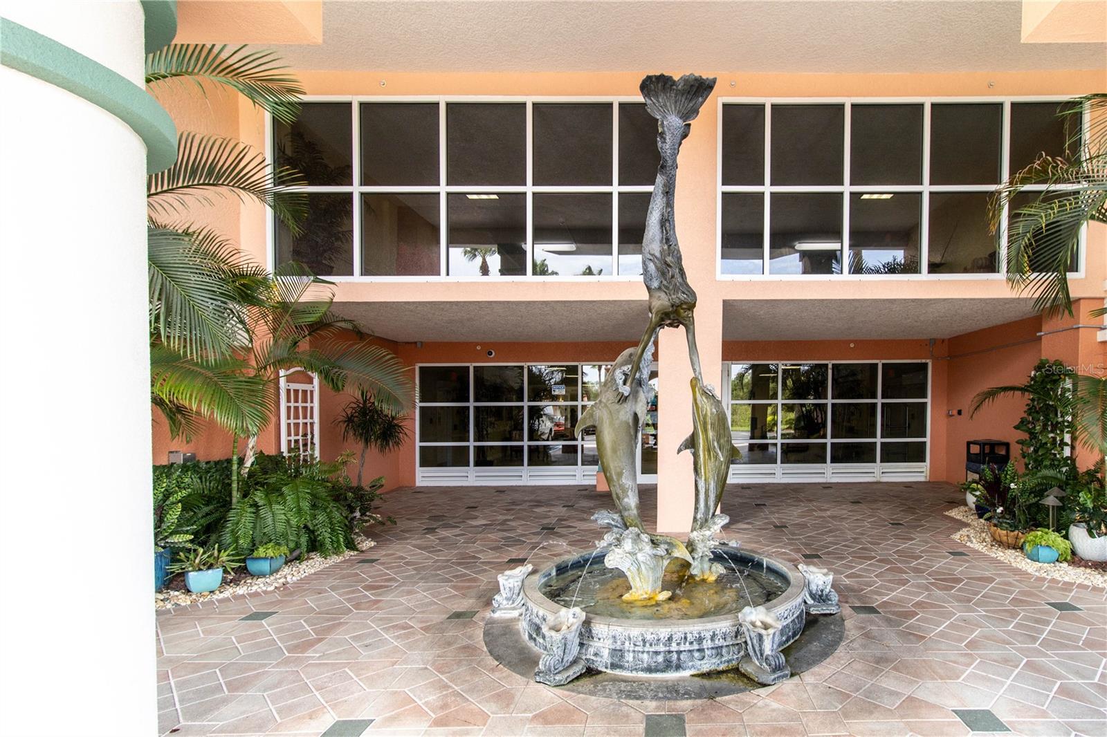 SEAVIEW PLACE - Residential