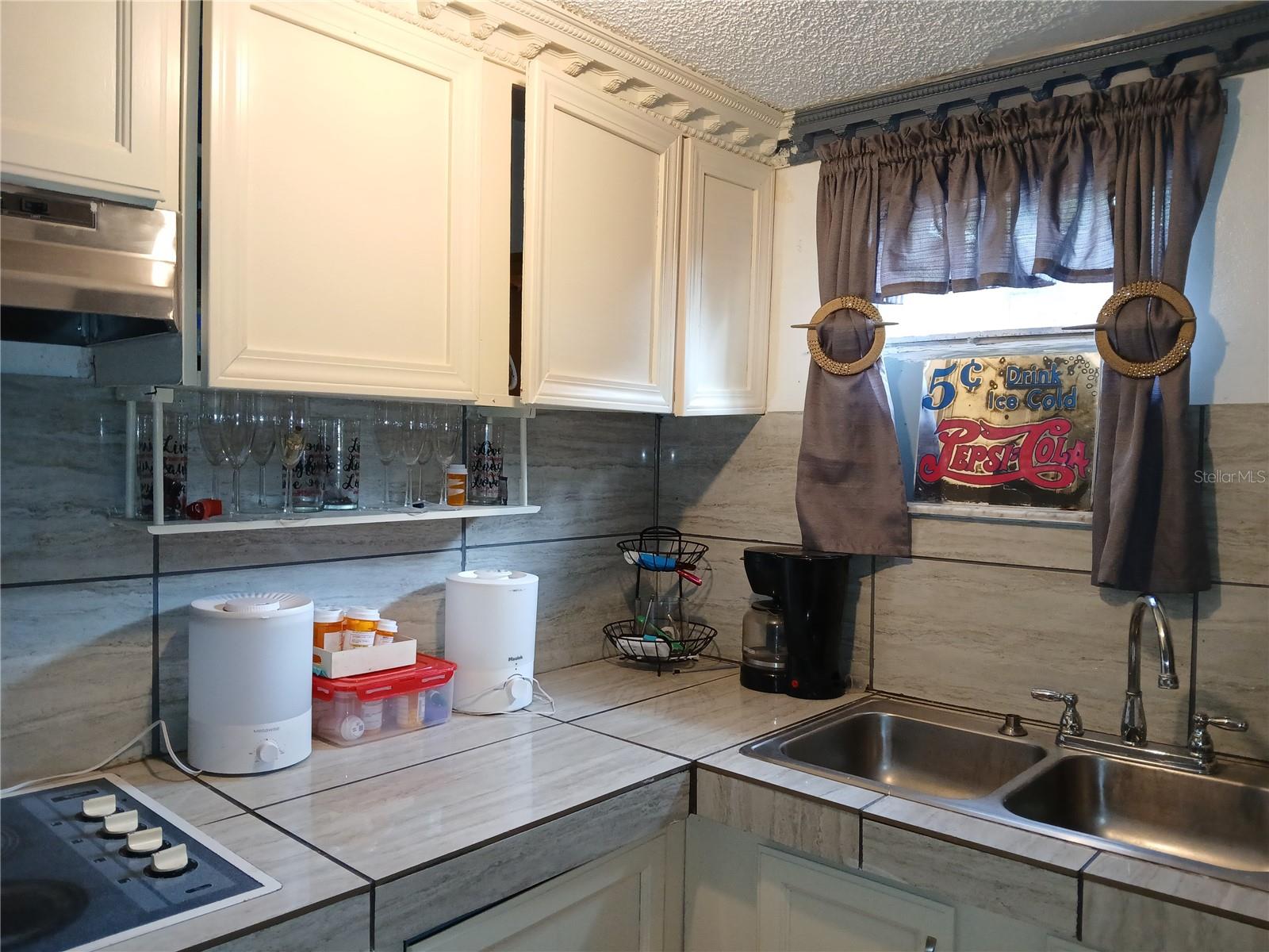 TROPICAL PARK UNIT 4 - Residential