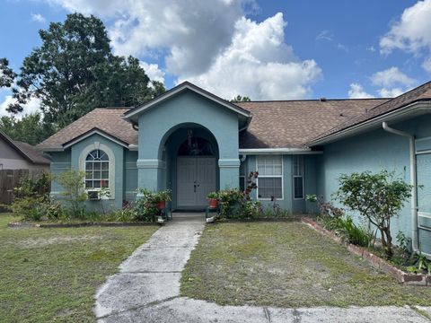 Photo of 24134 Hampton Place, Lutz, FL 33559 (MLS # TB8407444) Photo of 24134 Hampton Place, Lutz, FL 33559 (MLS # TB8407444)