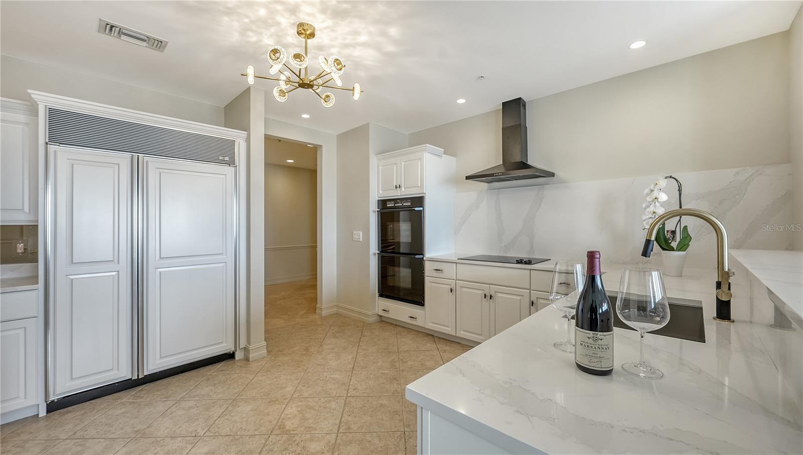 THE RESIDENCES - Residential