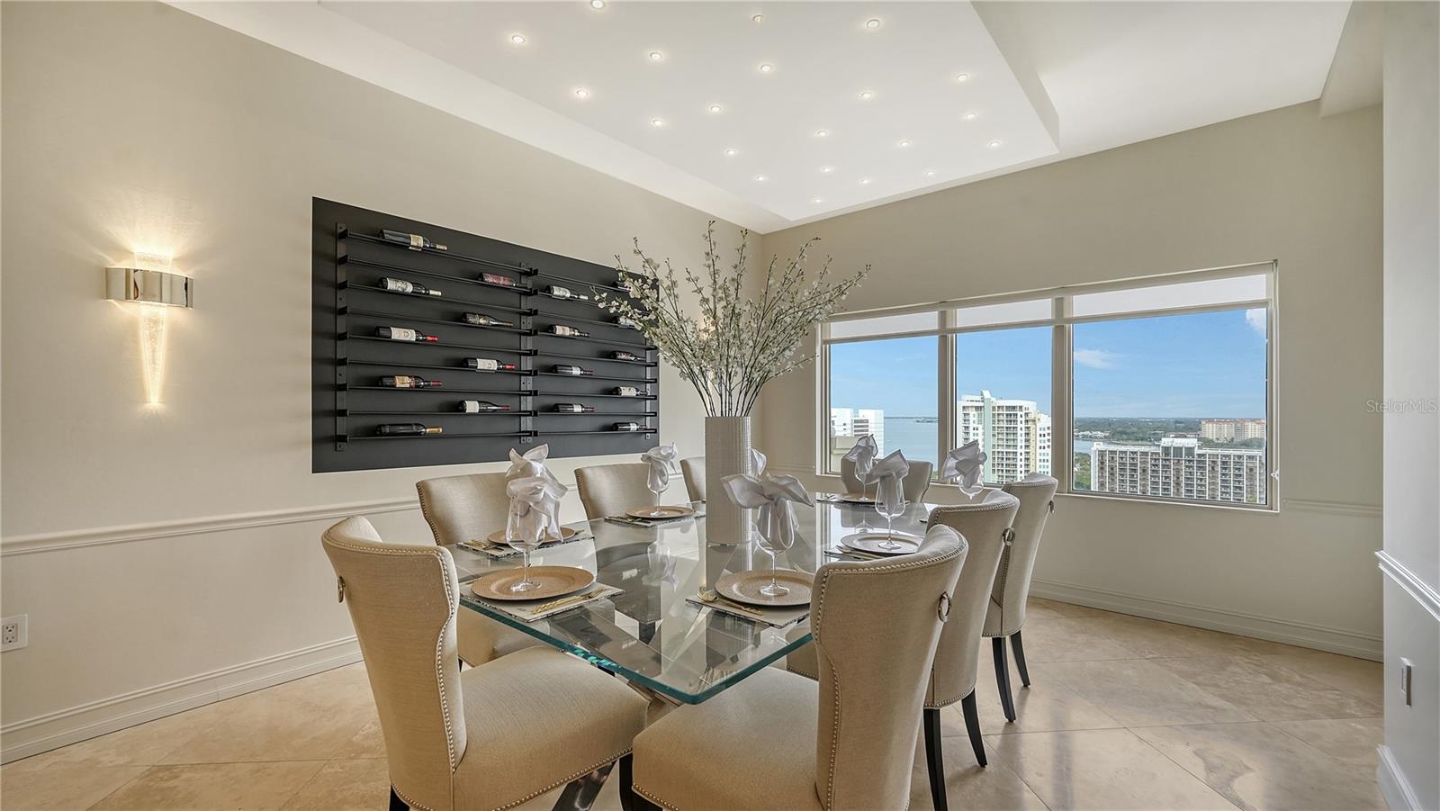 THE RESIDENCES - Residential