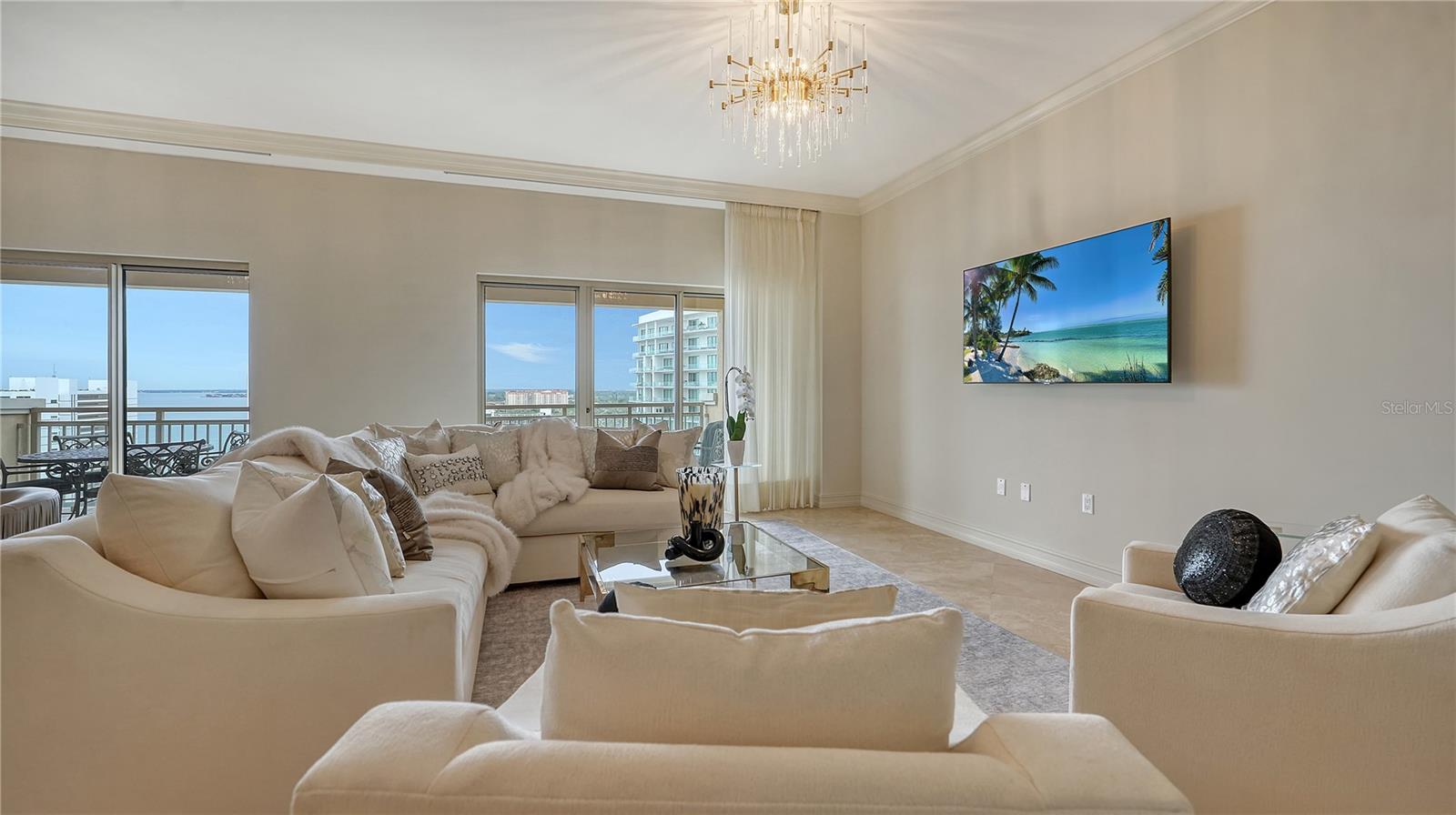 THE RESIDENCES - Residential