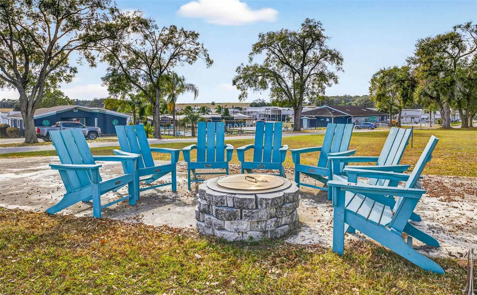 HAMPTON COURT UNREC - Residential