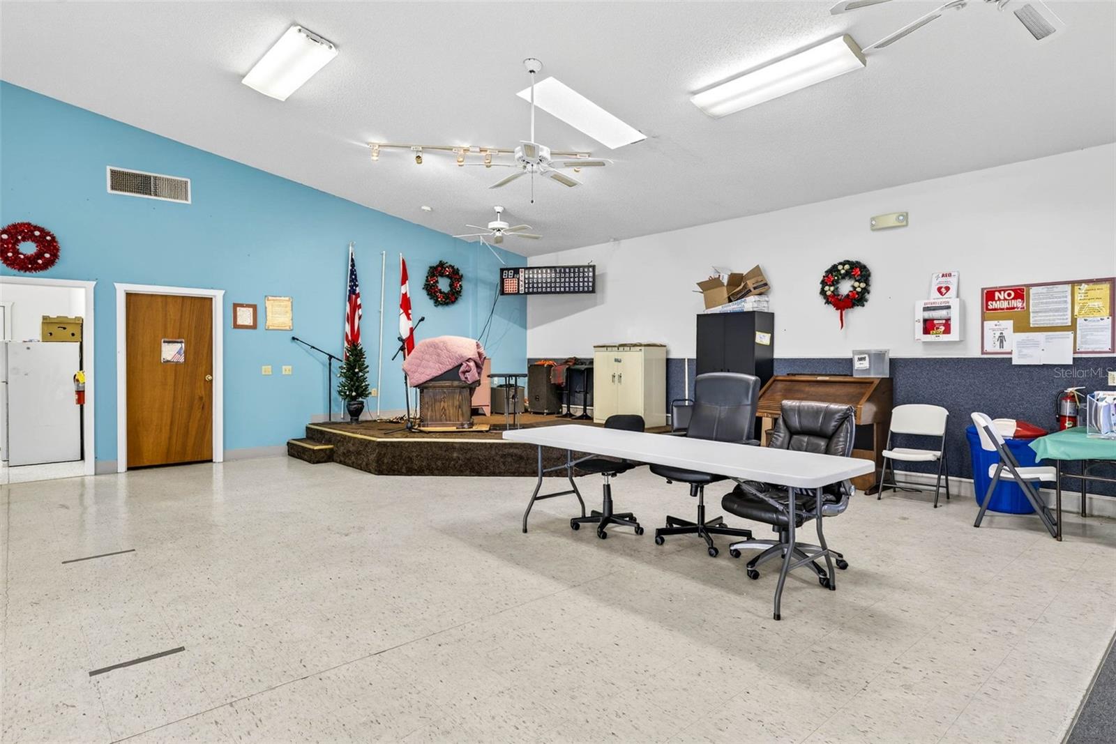 HAMPTON COURT UNREC - Residential