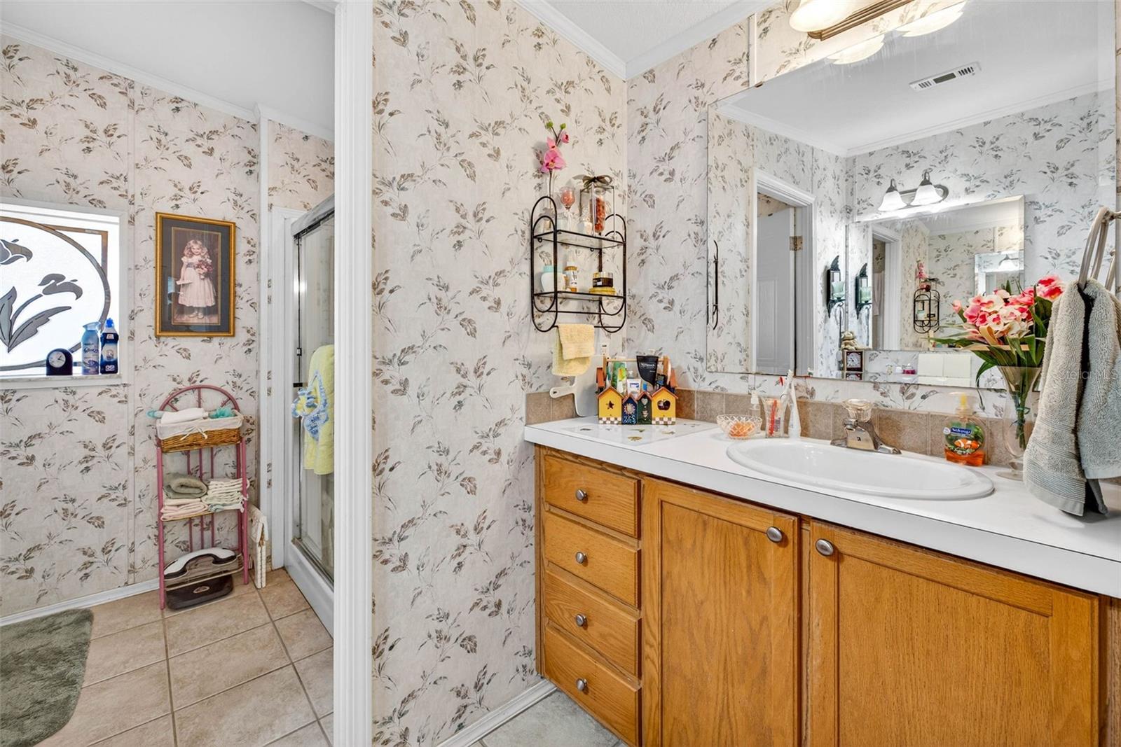 HAMPTON COURT UNREC - Residential