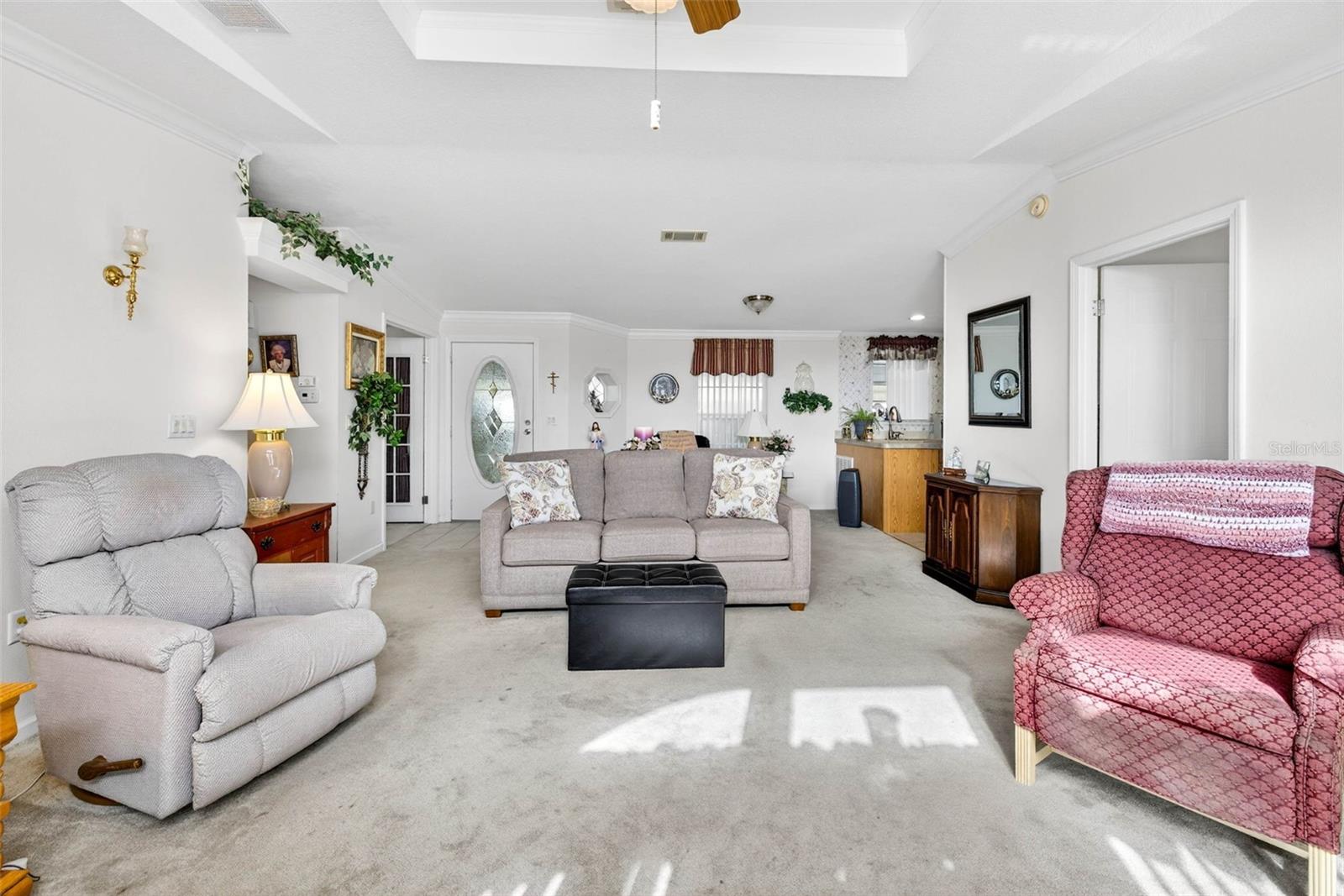 HAMPTON COURT UNREC - Residential