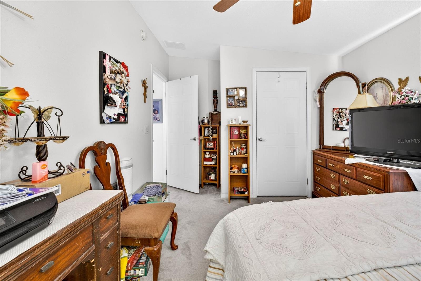 HAMPTON COURT UNREC - Residential