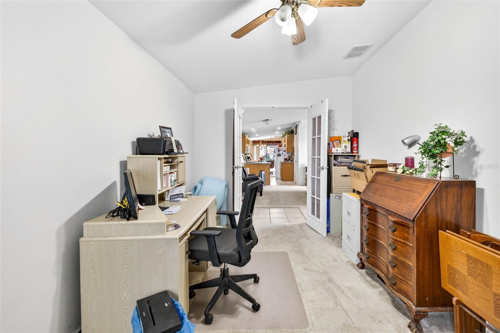 HAMPTON COURT UNREC - Residential