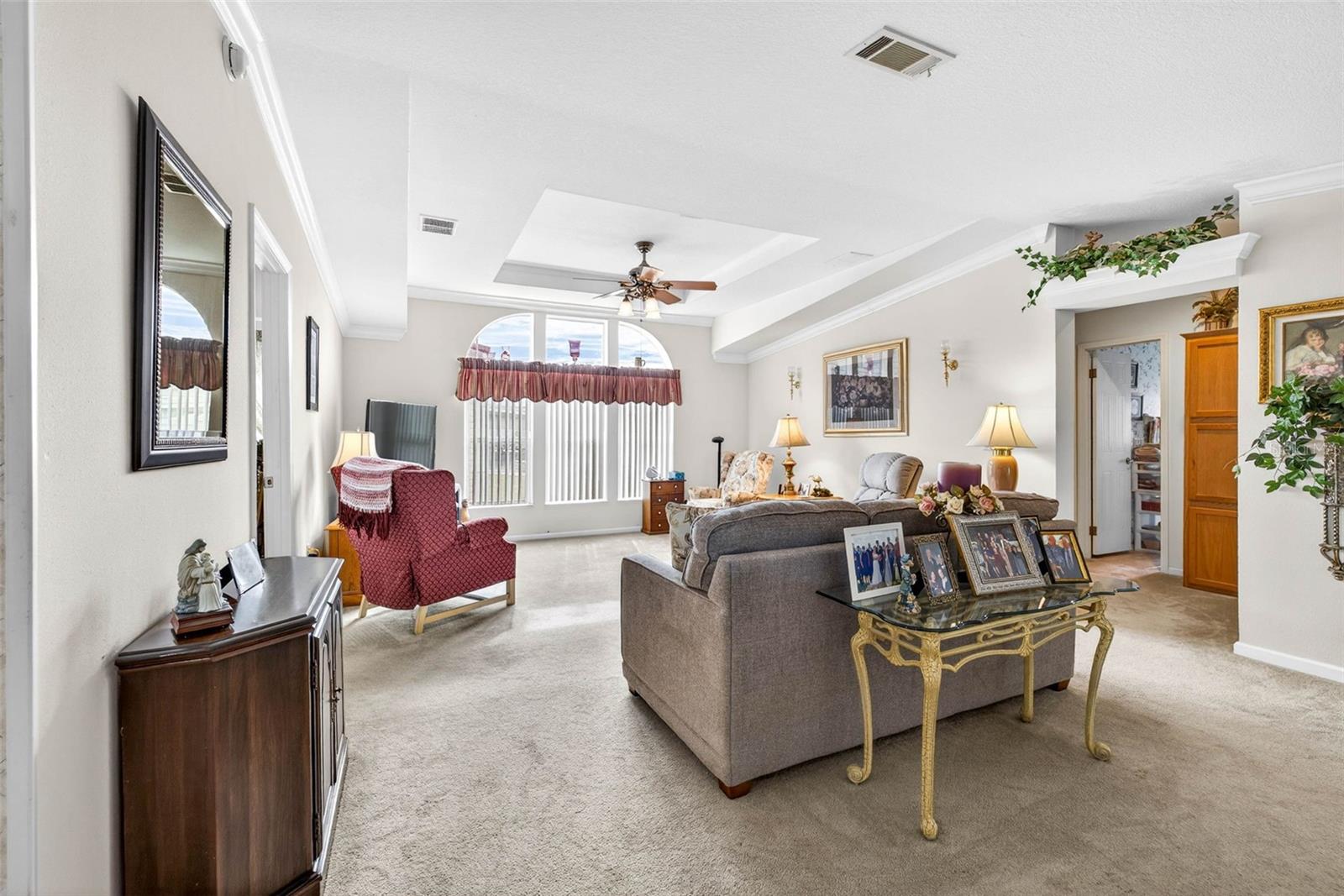 HAMPTON COURT UNREC - Residential