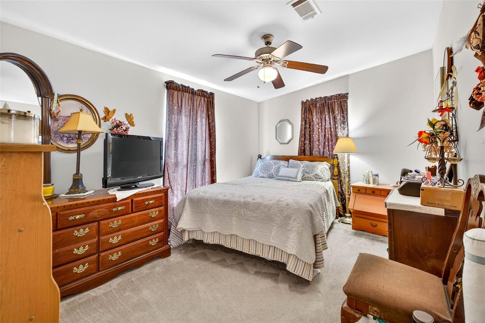 HAMPTON COURT UNREC - Residential