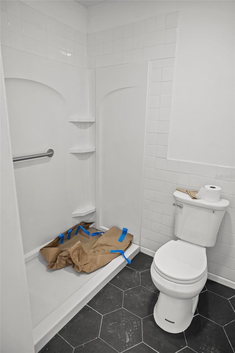 THE GREENS OF TOWNN COUNTRY - Residential