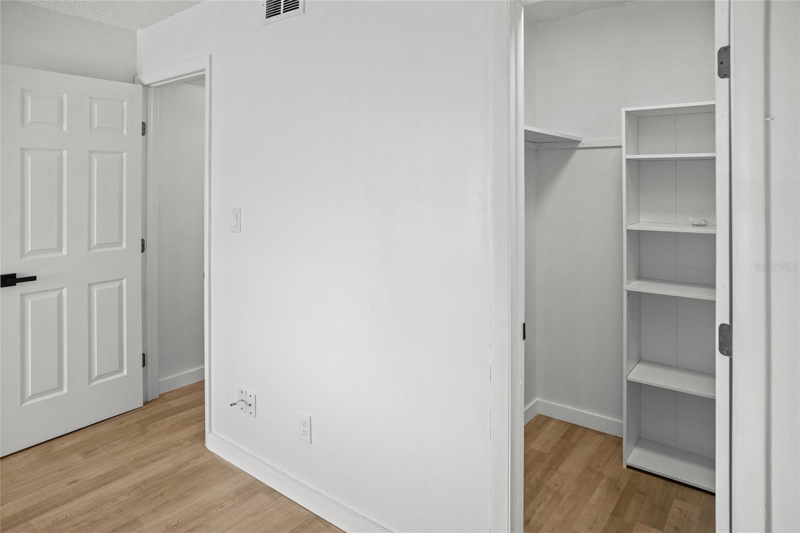 THE GREENS OF TOWNN COUNTRY - Residential