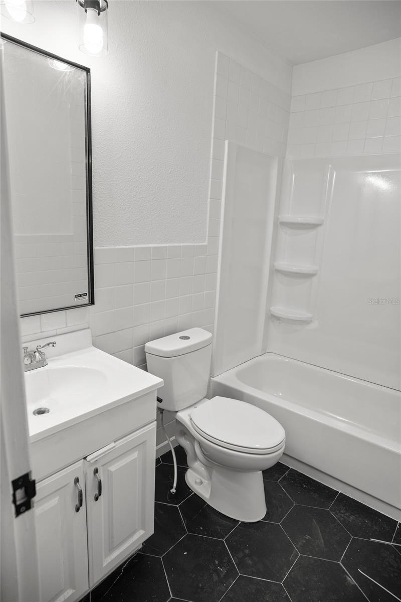 THE GREENS OF TOWNN COUNTRY - Residential