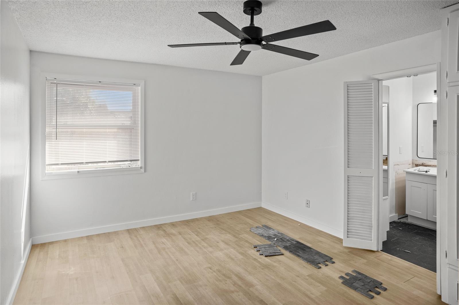 THE GREENS OF TOWNN COUNTRY - Residential