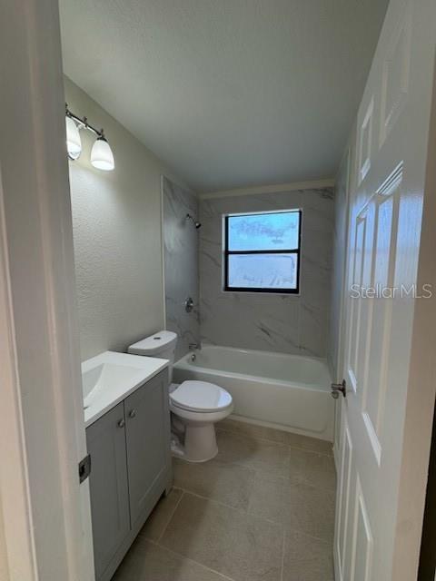 LINCOLN HIGHLANDS - Residential Lease
