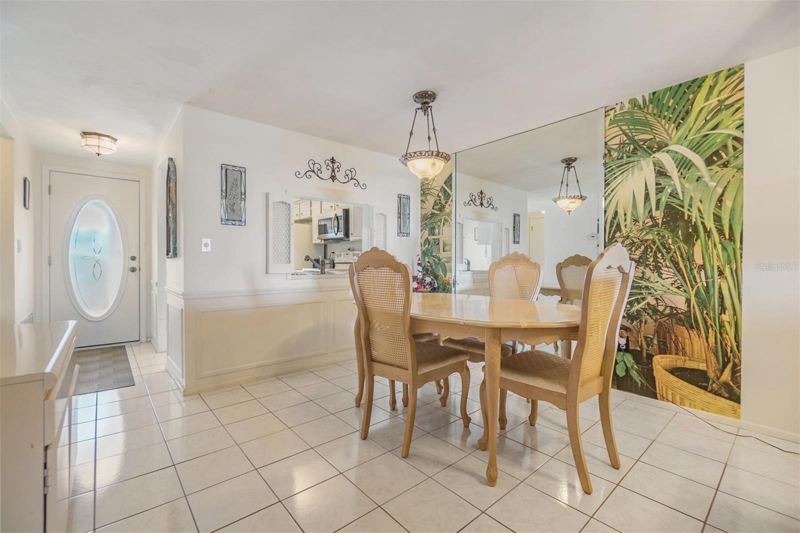 GARDENS OF BEACON SQUARE CONDO - Residential