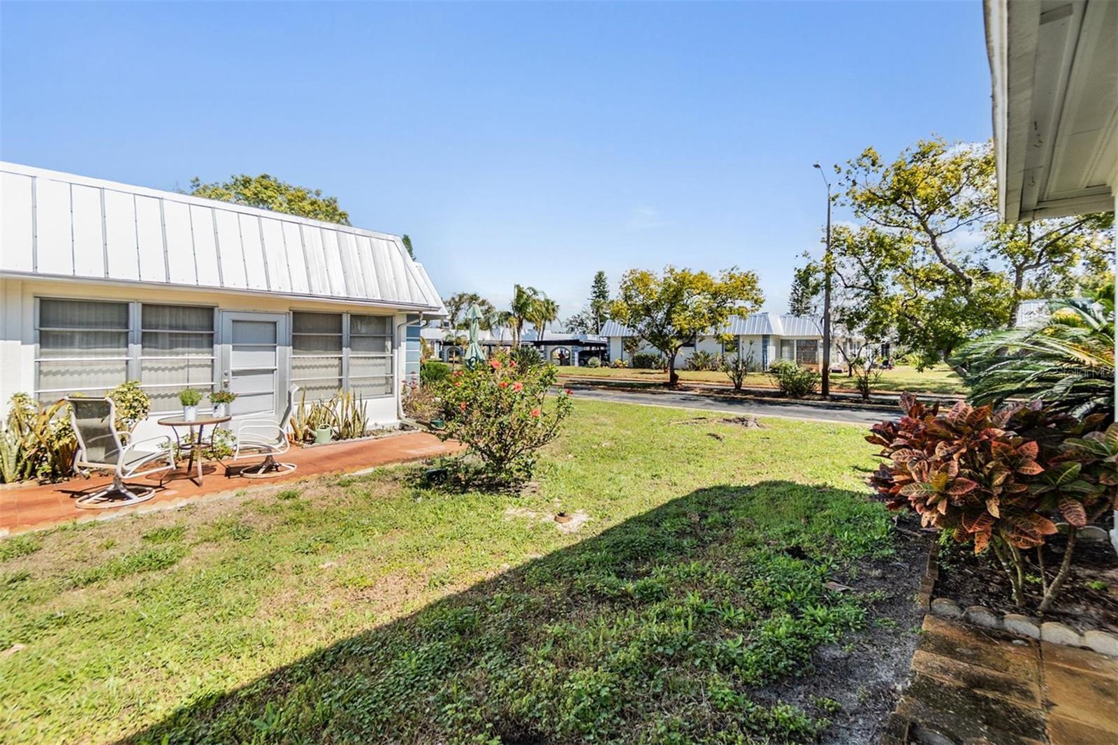 GARDENS OF BEACON SQUARE CONDO - Residential