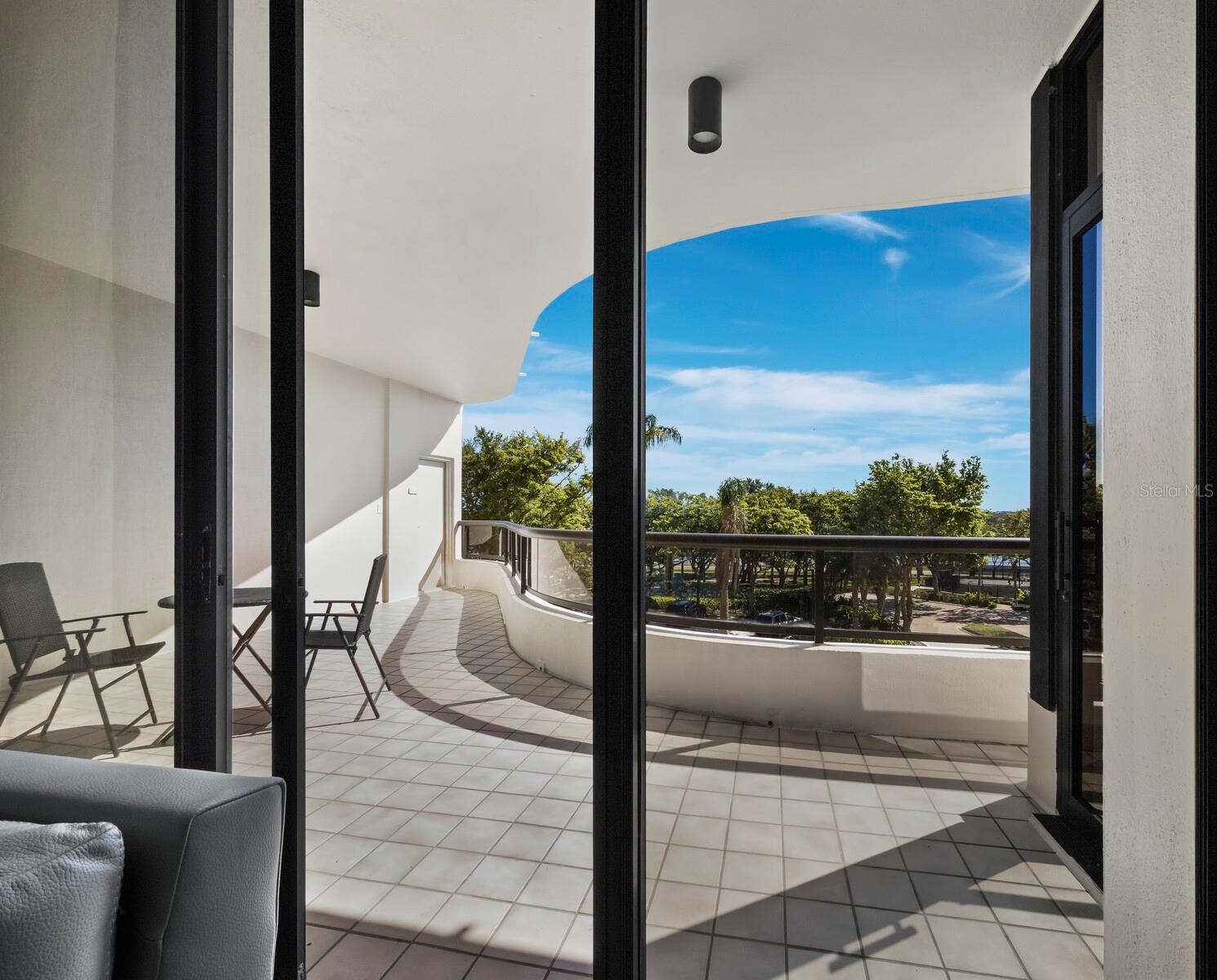 L AMBIANCE 1 - Residential