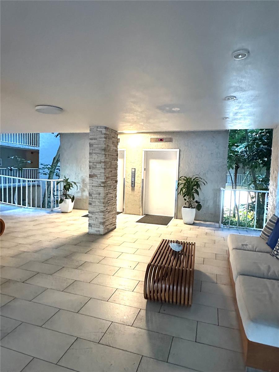 HARBOR BLUFFS WATERFRONT CONDO - Residential Lease