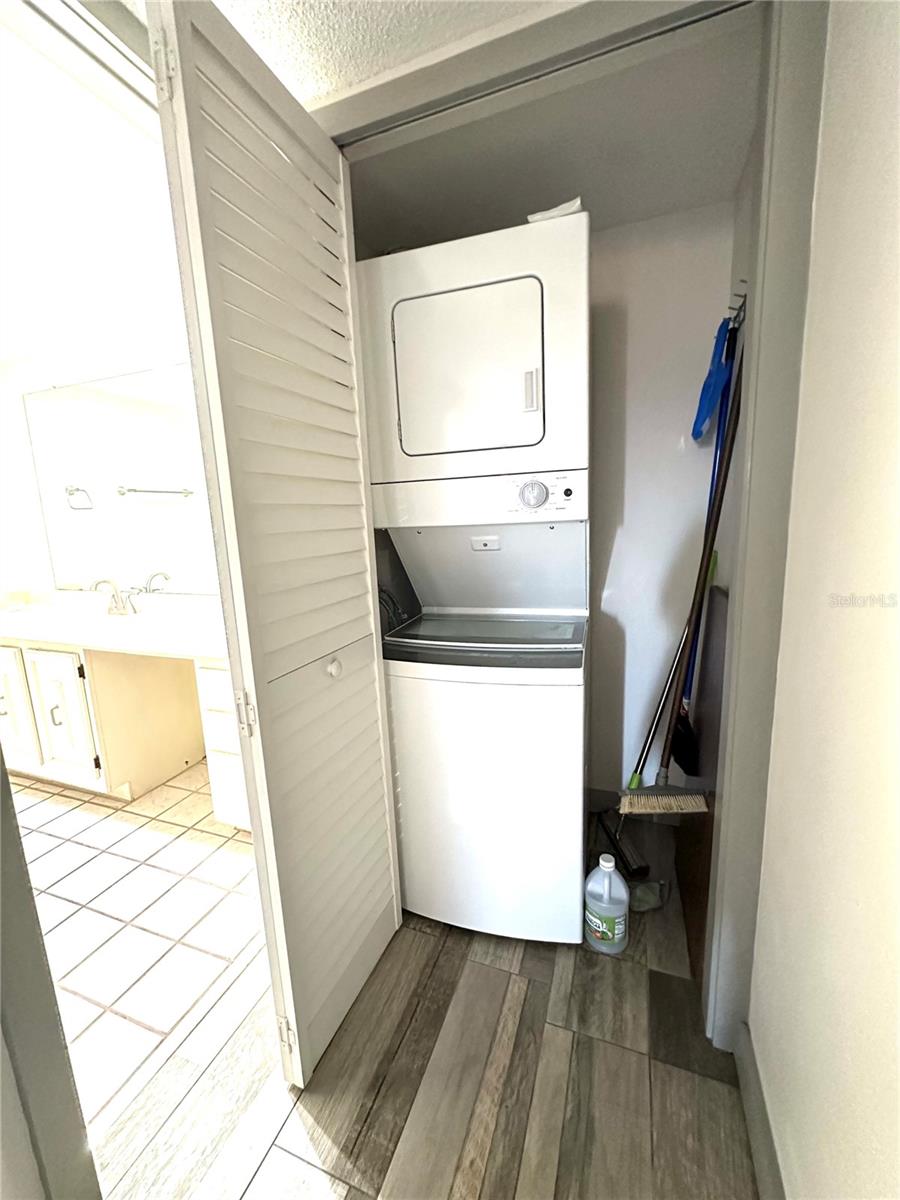 HARBOR BLUFFS WATERFRONT CONDO - Residential Lease