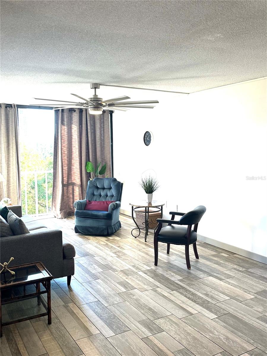 HARBOR BLUFFS WATERFRONT CONDO - Residential Lease