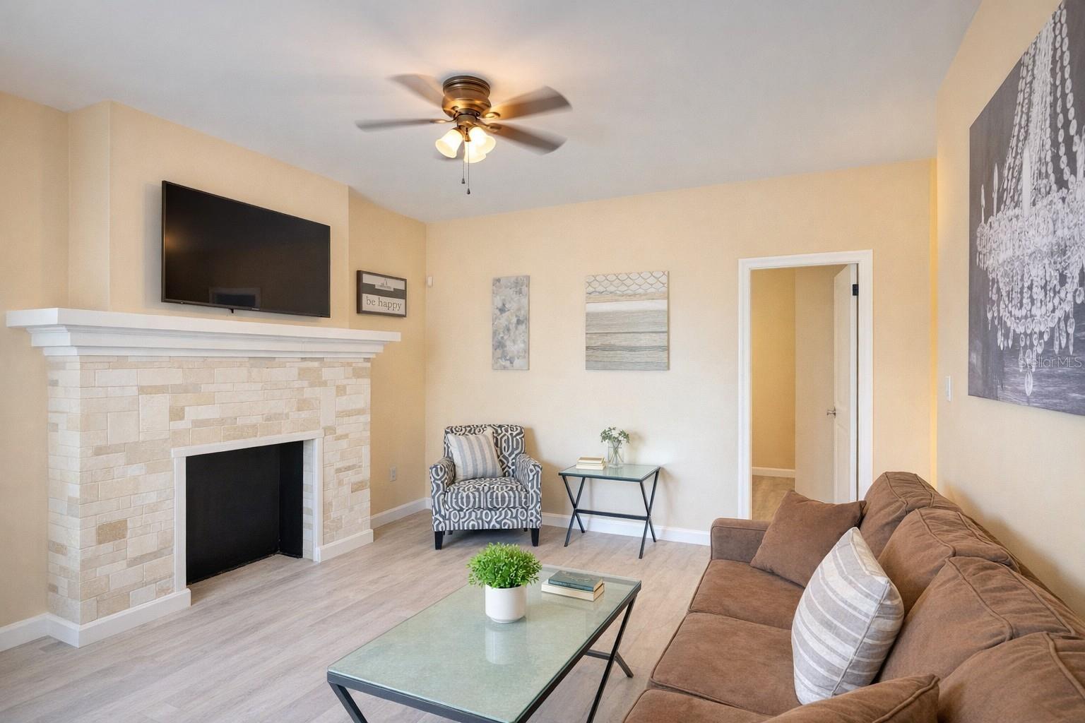 PACKWOOD - Residential Lease