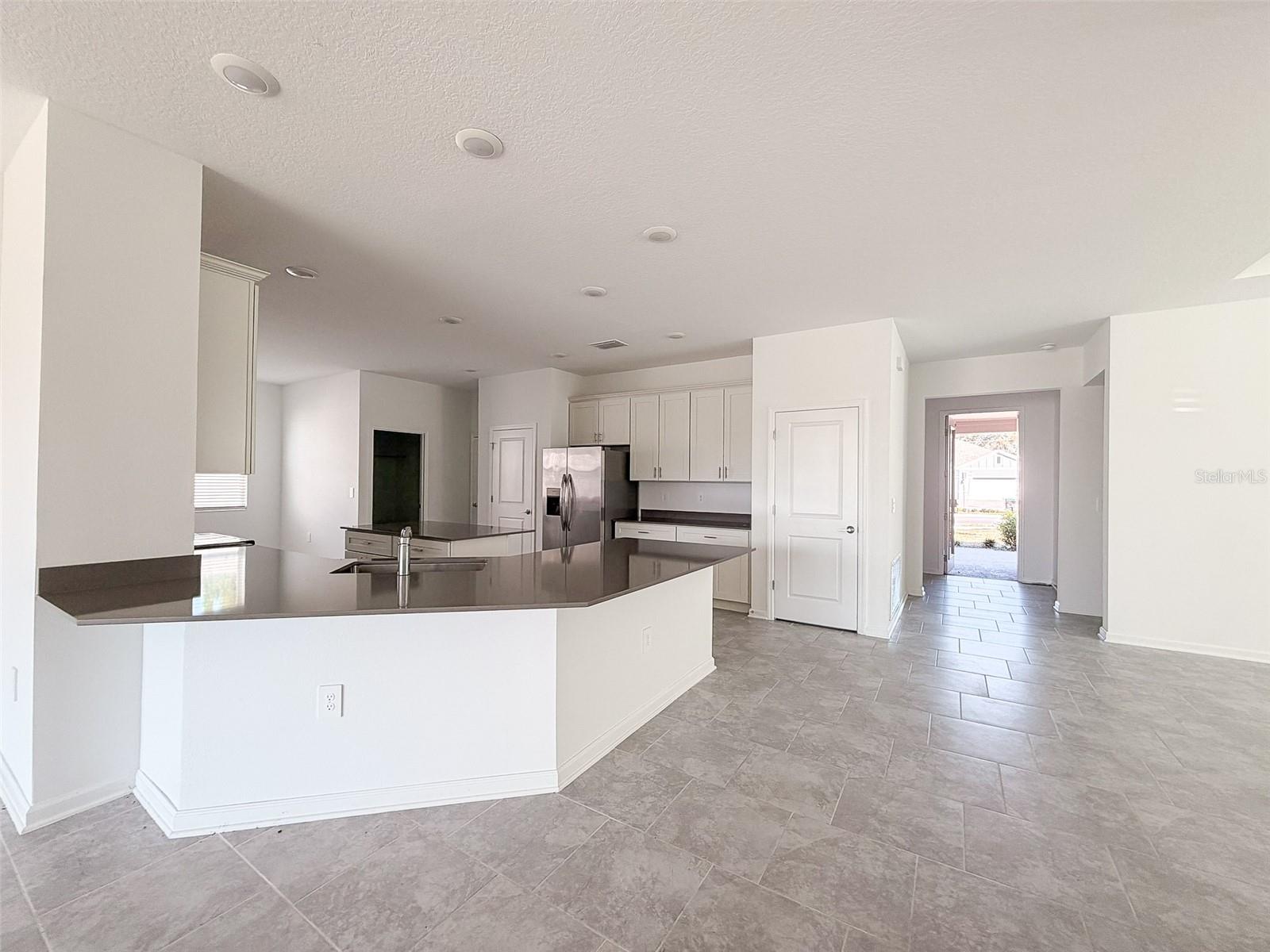 RHETTS RDG - Residential Lease