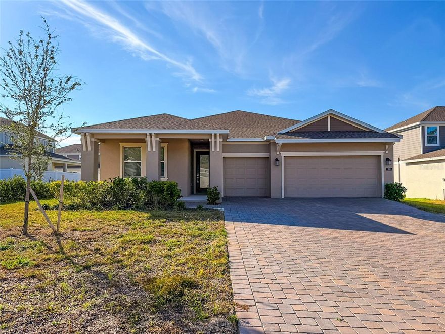 The Largo design combines modern comfort and style. An open-plan layout connects the kitchen, family room and the casual and formal dining spaces together to promote everyday living, while nearby are sliding glass doors to an intimate lanai. The lavish owner’s suite with a spa-style bathroom and the three secondary bedrooms are situated on opposite sides of the home for enhanced privacy with the fourth bedroom featuring an ensuite. This home comes with stainless steel appliances, quartz countertops, blinds, and more in the price of your home. There are also home automation features such as keyless door locks and video doorbells in the Connected Home. Rhett’s Ridge is one of the most anticipated new communities. Rhett’s Ridge is a master-planned community of new and spacious single-family homes for sale at a prime location in peaceful Apopka, FL. At Rhett’s Ridge, families can take advantage of outdoor amenities with beautiful walking trails and playground. Schedule an appointment today to find out more about your new future home!