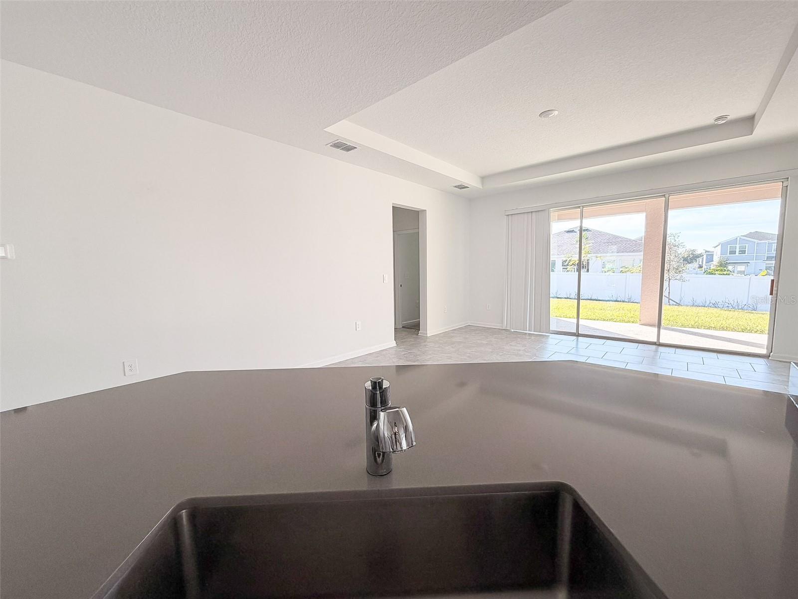 RHETTS RDG - Residential Lease