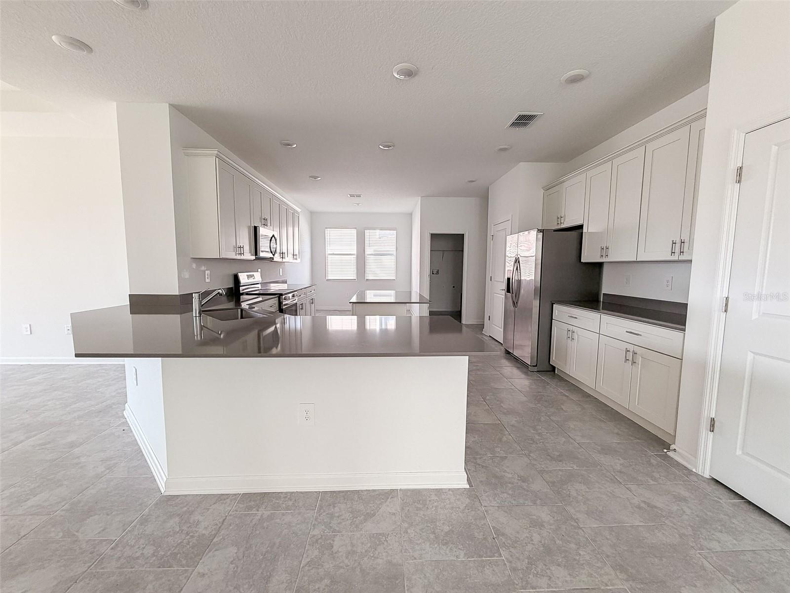 RHETTS RDG - Residential Lease