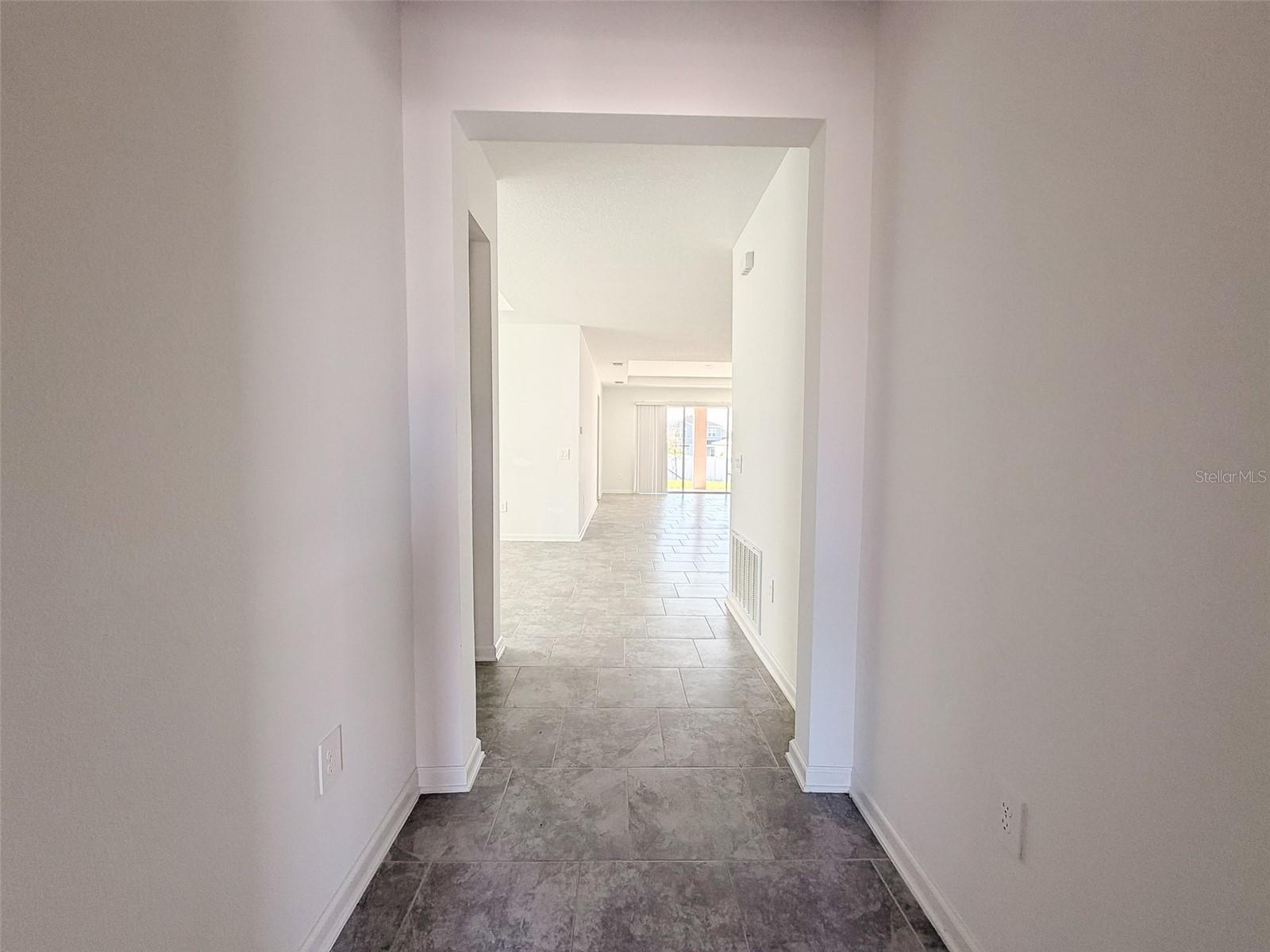 RHETTS RDG - Residential Lease