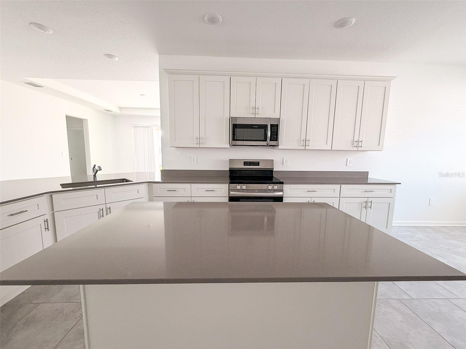 RHETTS RDG - Residential Lease