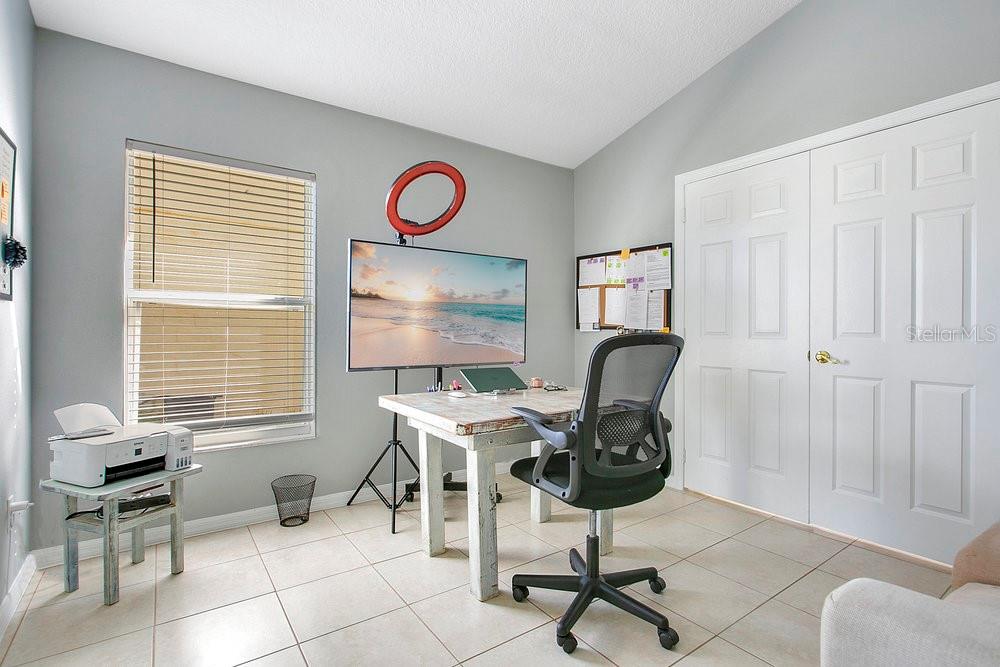 EAGLE CRK PH 01A - Residential Lease