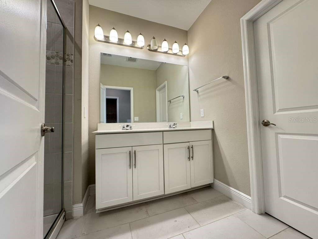 HIGHLAND RDG - Residential Lease