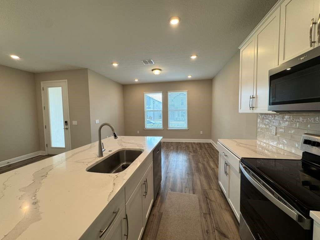 HIGHLAND RDG - Residential Lease