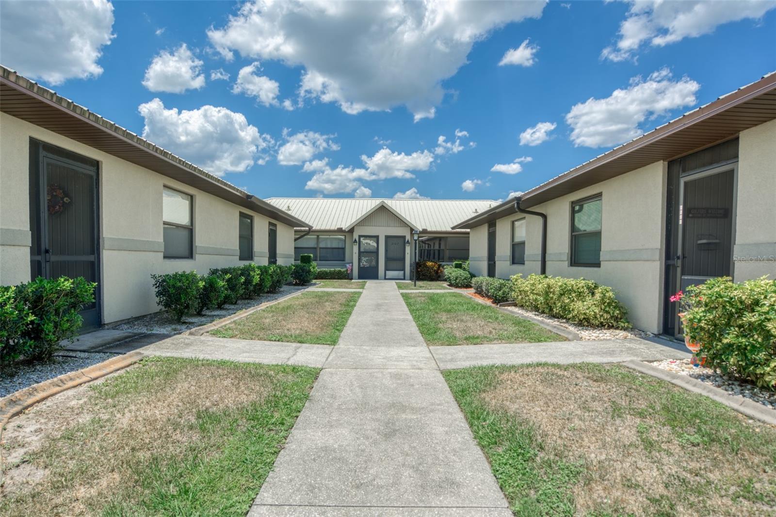 2103 VILLAWAY E