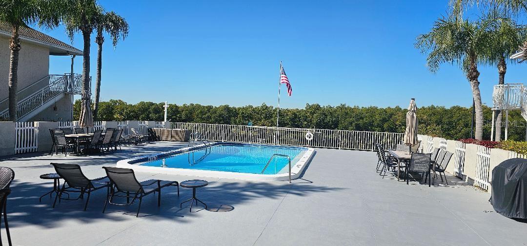 BAY POINTE CONDO - Residential