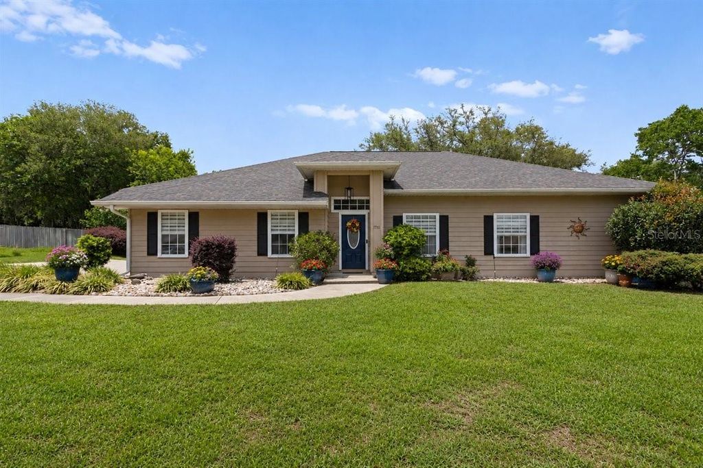 Photo of 7710 NW 38th Place, Gainesville, FL 32606 (MLS # GC541495)