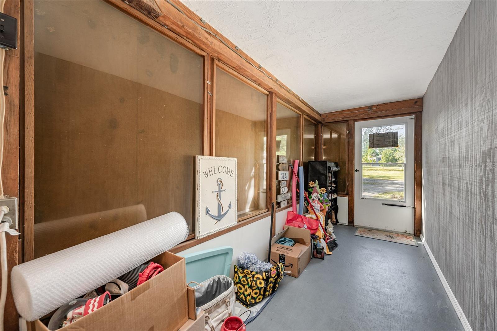 PINE CREST - Residential